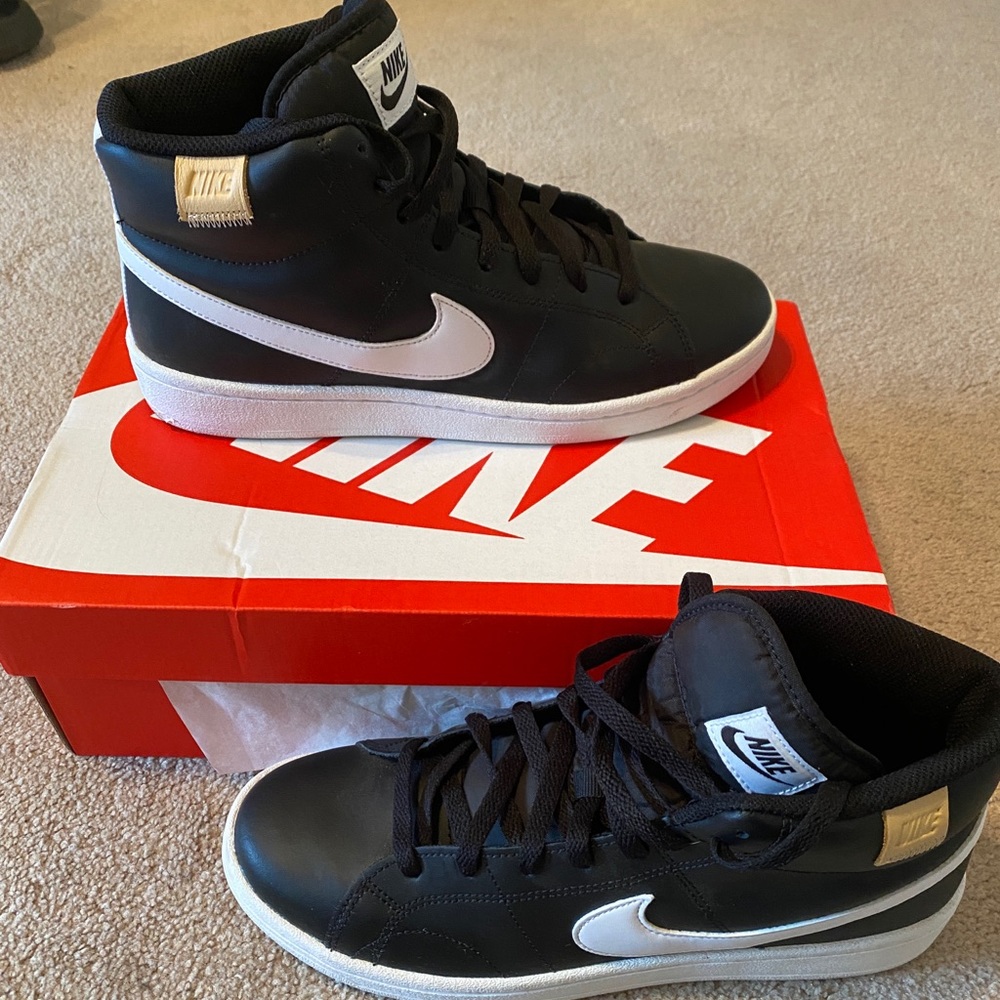 Women’s barely worn Nike Court Royale 2 high top sneakers